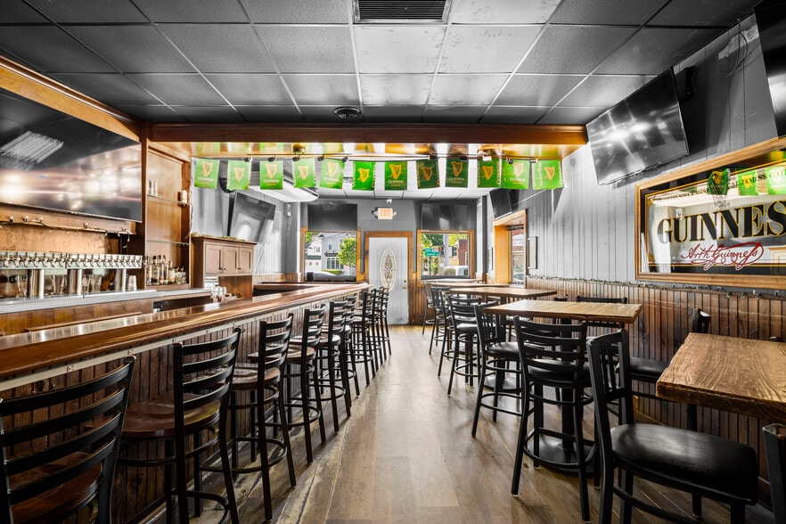 More Photos Of 367 Delaware Ave, Delmar Bar For Sale