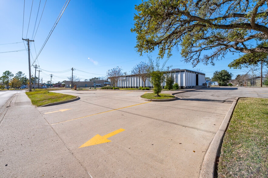 More Photos Of 4211 Video St, Dickinson Office For Sale