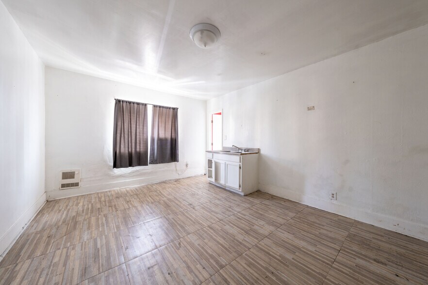 More Photos Of 1231 W 8th St, Los Angeles Apartments For Sale