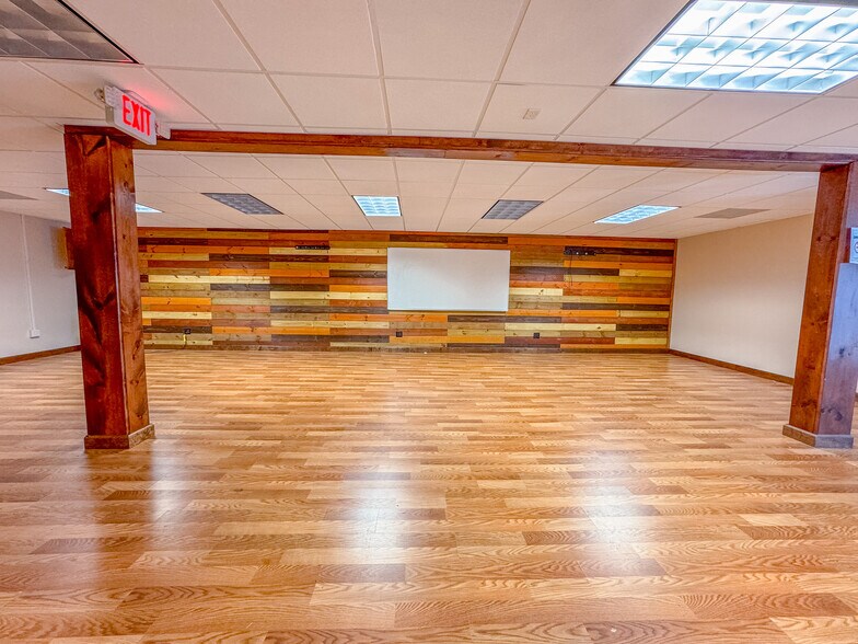 More Photos Of 2100 Gravel Springs Rd, Buford Medical For Lease