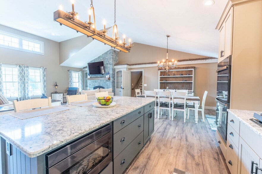 More Photos Of 110 Wauregan Rd, Canterbury Flex For Sale