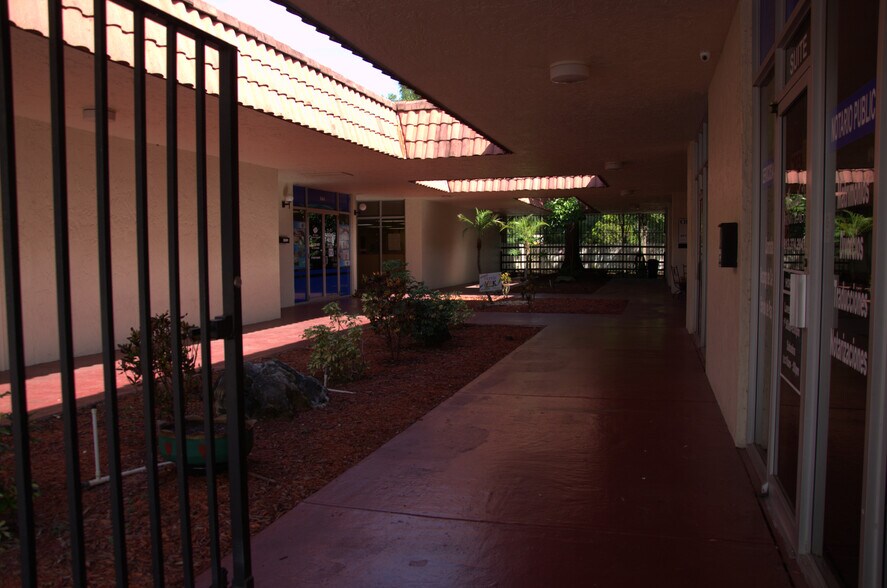 More Photos Of 7345 Jackson Springs Dr, Tampa Office For Lease
