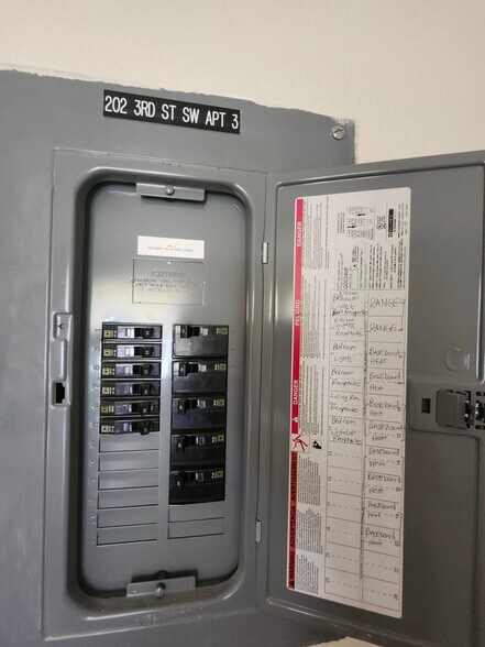 More Photos Of 204 3rd St SW, Rake Apartments For Sale