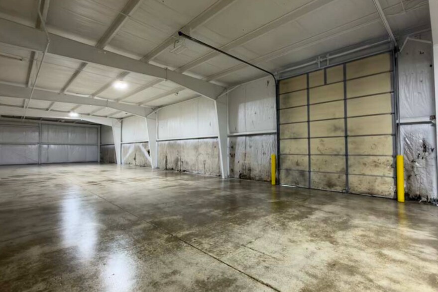 More Photos Of 2975 Symmes Rd, Fairfield Warehouse For Lease