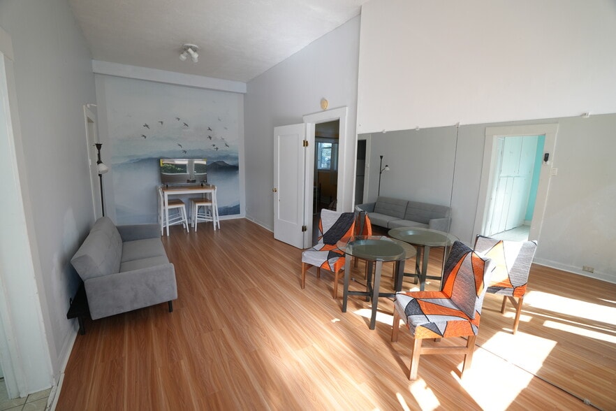 More Photos Of 496 6th St, Montara Office Residential For Sale