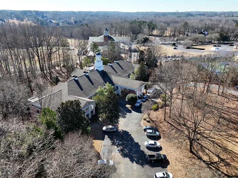 More Photos Of 425 Country Club Dr, Stockbridge Healthcare For Sale