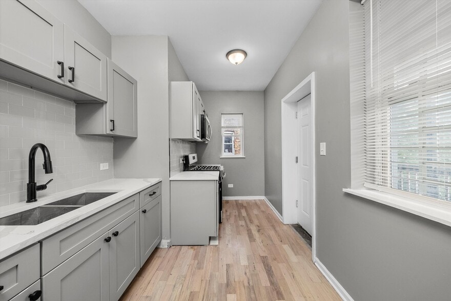 More Photos Of 7127 S Normal Blvd, Chicago Apartments For Sale