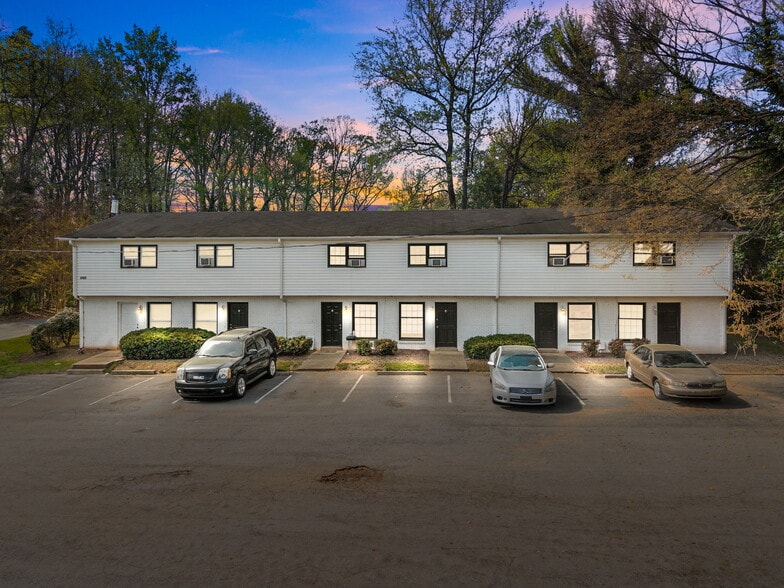 Primary Photo Of 2909-2917 Burgess Dr, Charlotte Apartments For Sale