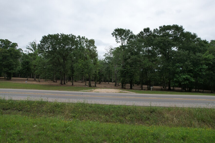 More Photos Of 6204 U.S. 190 W w, Livingston Land For Sale