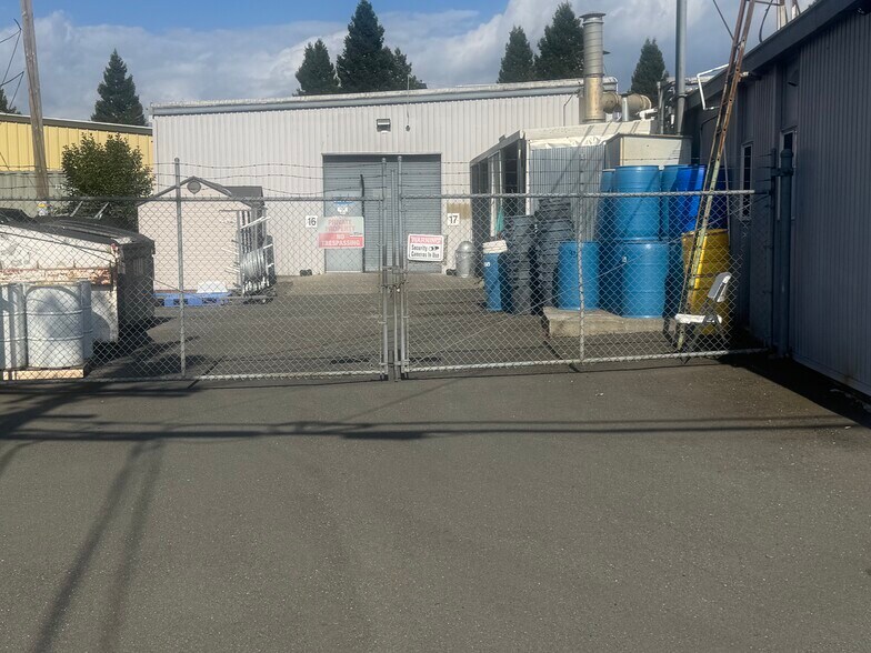More Photos Of 1595 Hampton Way, Santa Rosa Manufacturing For Sale