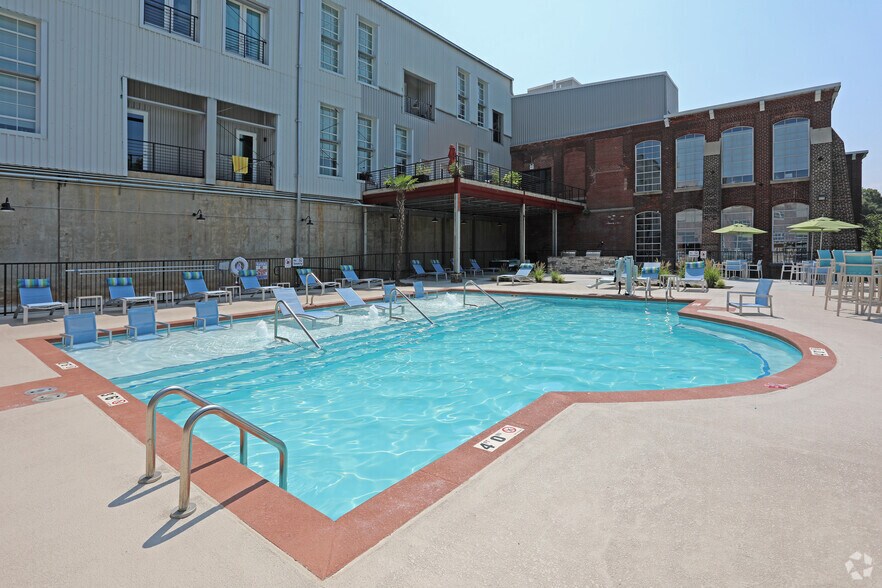 More Photos Of 116 E Main St, Haw River Apartments For Lease