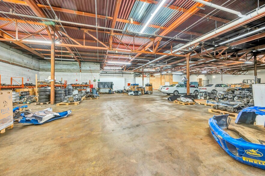 More Photos Of 263-275 Park Ave, East Hartford Warehouse For Lease