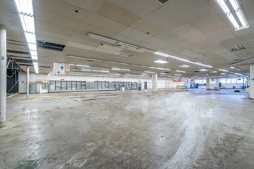 More Photos Of 220-230 S Fulton Ave, Mount Vernon Supermarket For Lease