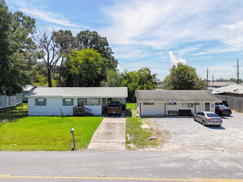 More Photos Of 196-198 Mount Vernon Dr, Lafayette Freestanding For Sale
