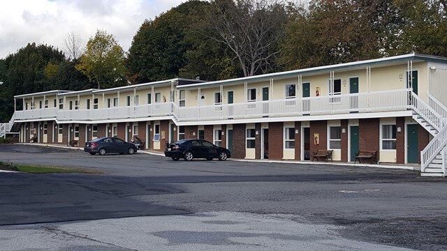 More Photos Of 164 Lake St, Rouses Point Hotel For Sale