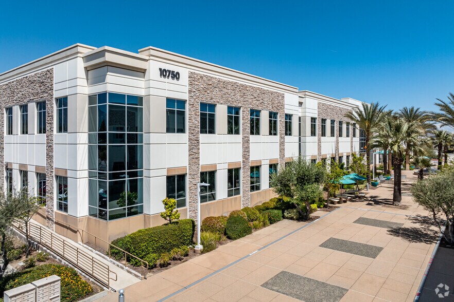 More Photos Of 10760 4th St, Rancho Cucamonga Unknown For Lease