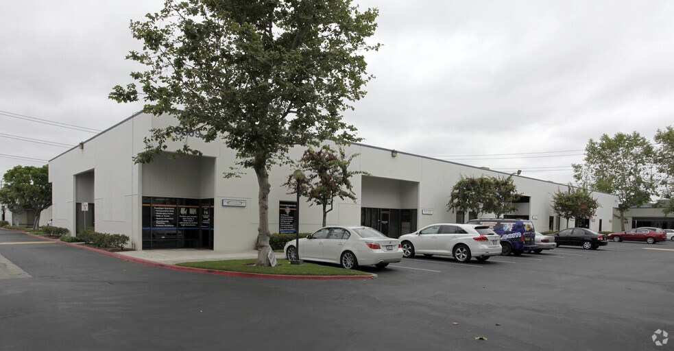 More Photos Of 3609 W MacArthur Blvd, Santa Ana Manufacturing For Lease