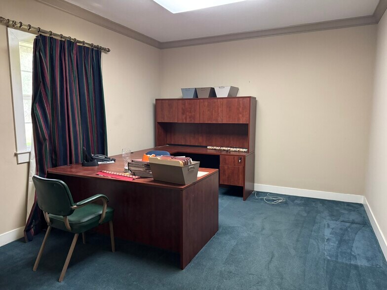 More Photos Of 5047 Highway 1, Napoleonville Office For Sale