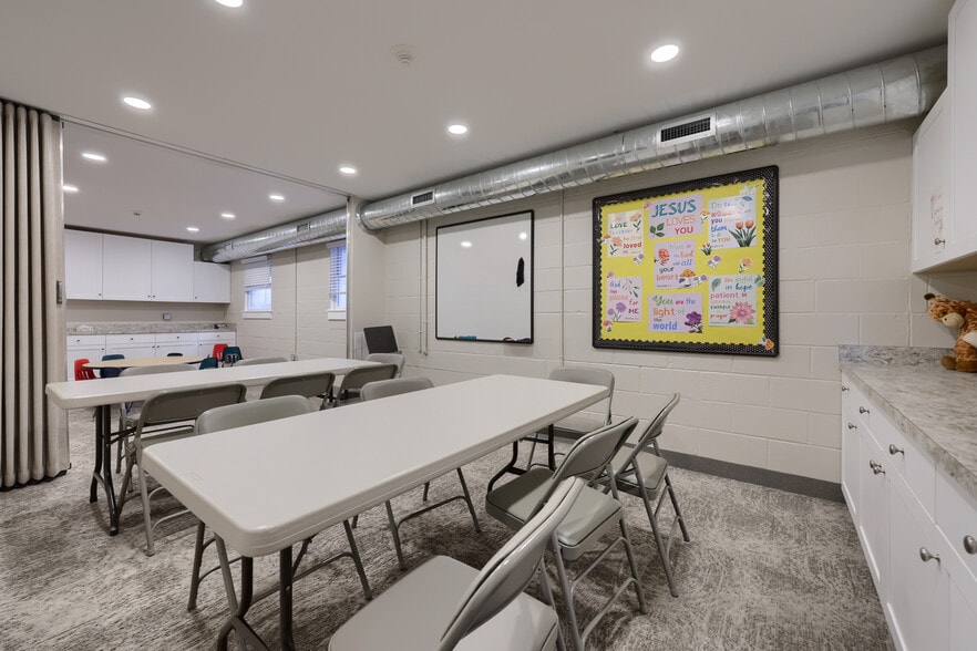 More Photos Of 121 Walnut Hill Rd, Millersville Religious Facility For Sale