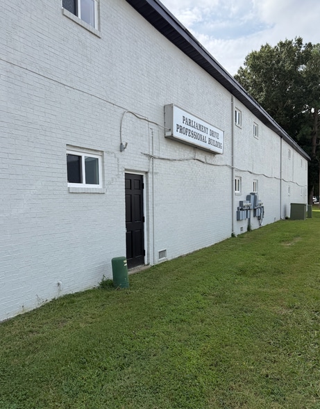 More Photos Of 5541 Parliament Dr, Virginia Beach Loft Creative Space For Sale