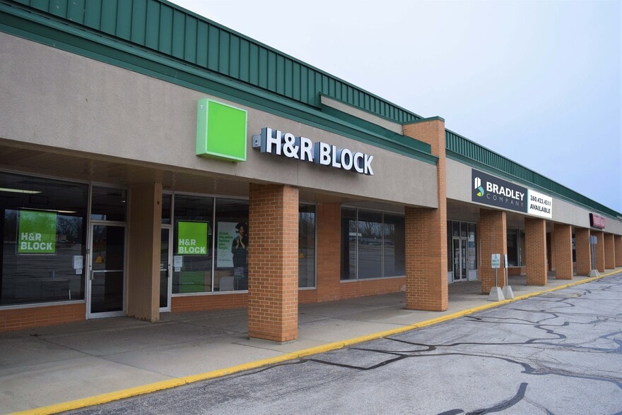 More Photos Of 1421-1575 Goshen Ave, Fort Wayne Storefront For Sale