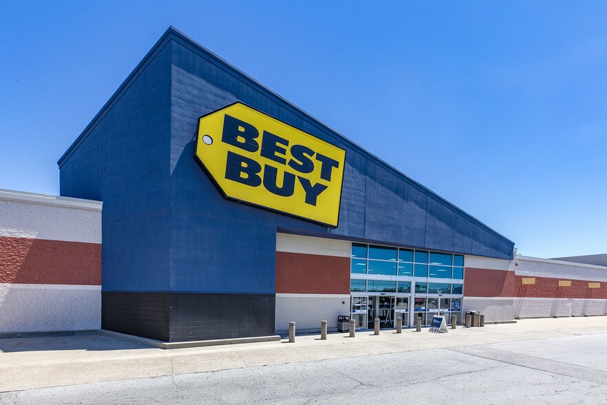 More Photos Of 4480 Bay Rd, Saginaw Unknown For Sale