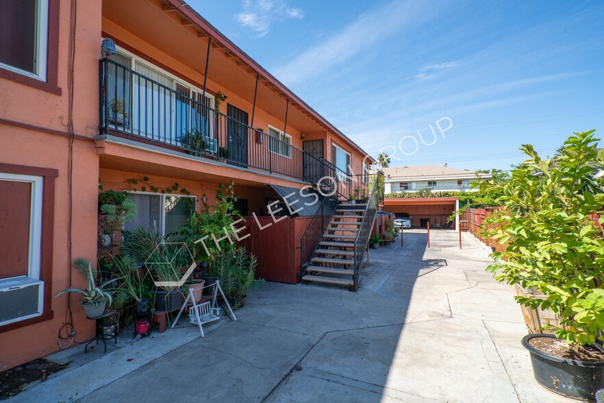 More Photos Of 1125 N Mayfair Ave, Anaheim Apartments For Sale