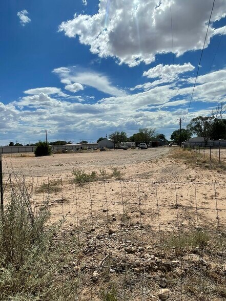 More Photos Of 4907 S Main St, Roswell Auto Dealership For Sale