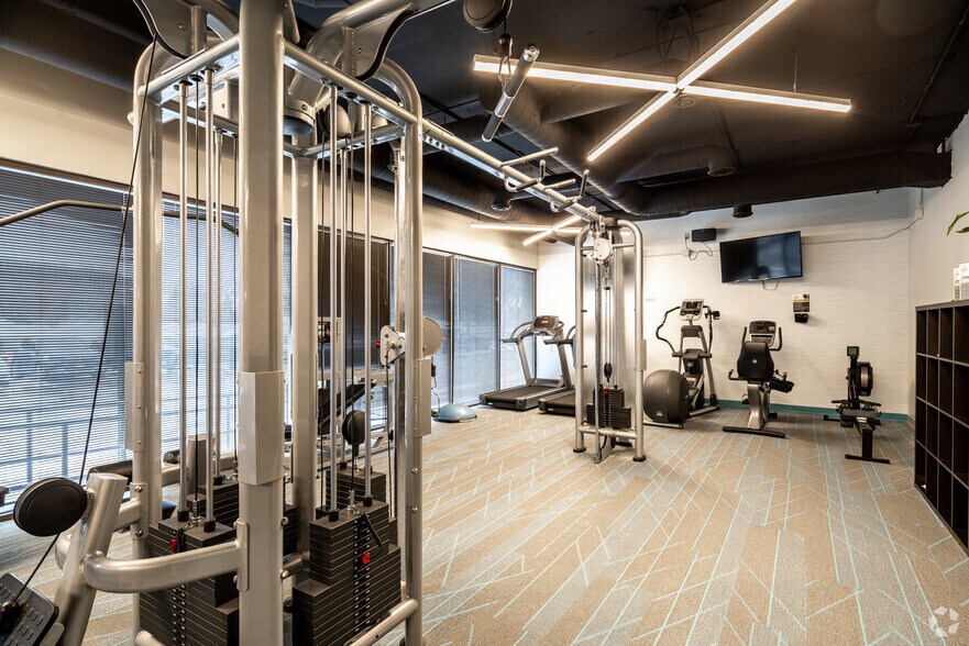 More Photos Of 7300 Metro Blvd, Edina Office For Lease