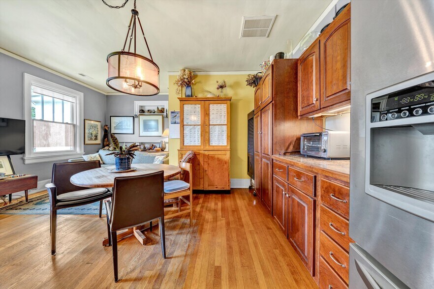 More Photos Of 1736 Grandin Rd SW, Roanoke Apartments For Sale