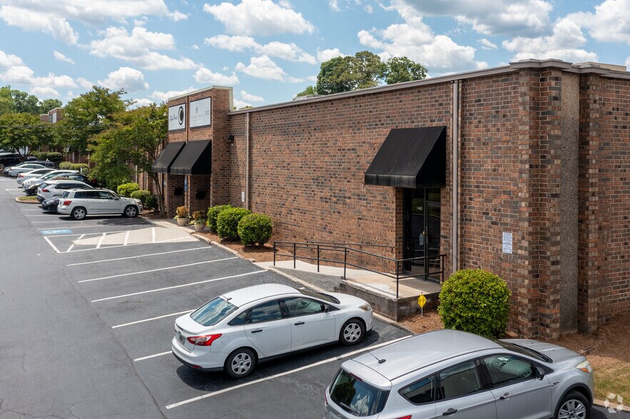 More Photos Of 1426 Chattahoochee Ave NW, Atlanta Warehouse For Lease