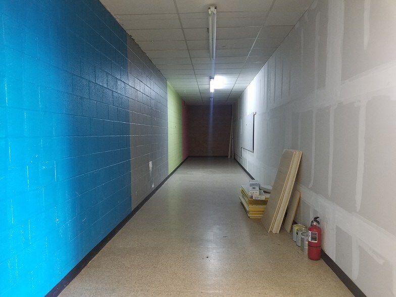 More Photos Of 1016 Juan Tabo Blvd NE, Albuquerque General Retail For Lease