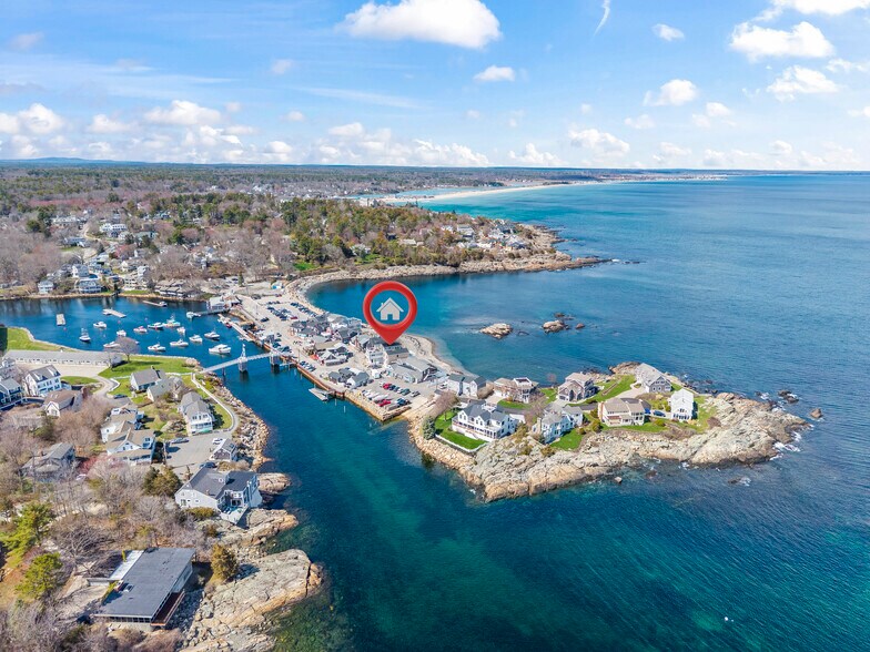 More Photos Of 113 113, 115 & 117 Perkins Cove, Ogunquit General Retail For Sale