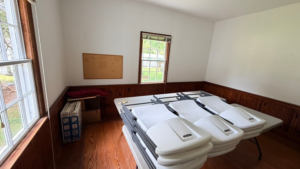 More Photos Of 206 Buncombe St, Roper Religious Facility For Sale