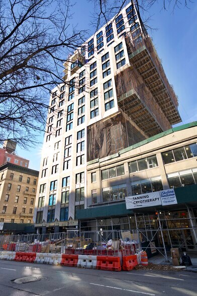 More Photos Of 2461 Broadway, New York Apartments For Lease