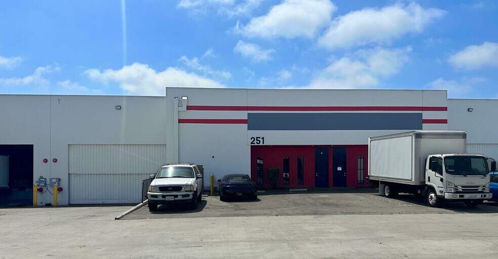 More Photos Of 241-317 E Redondo Beach Blvd, Gardena Unknown For Lease