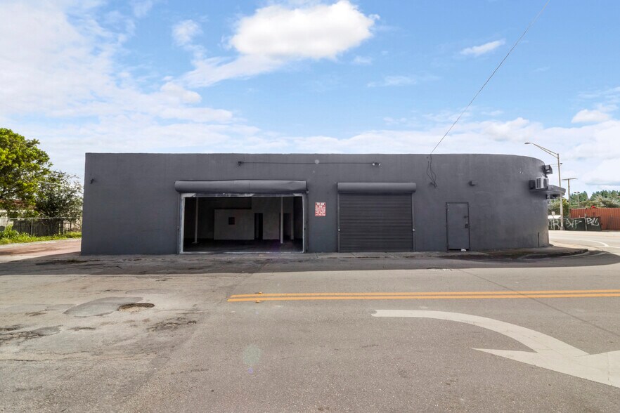 More Photos Of 499 NW 79th St, Miami Auto Repair For Sale