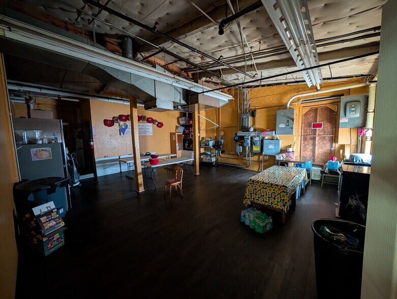 More Photos Of 230 Hawkins St, Burlington Warehouse For Sale