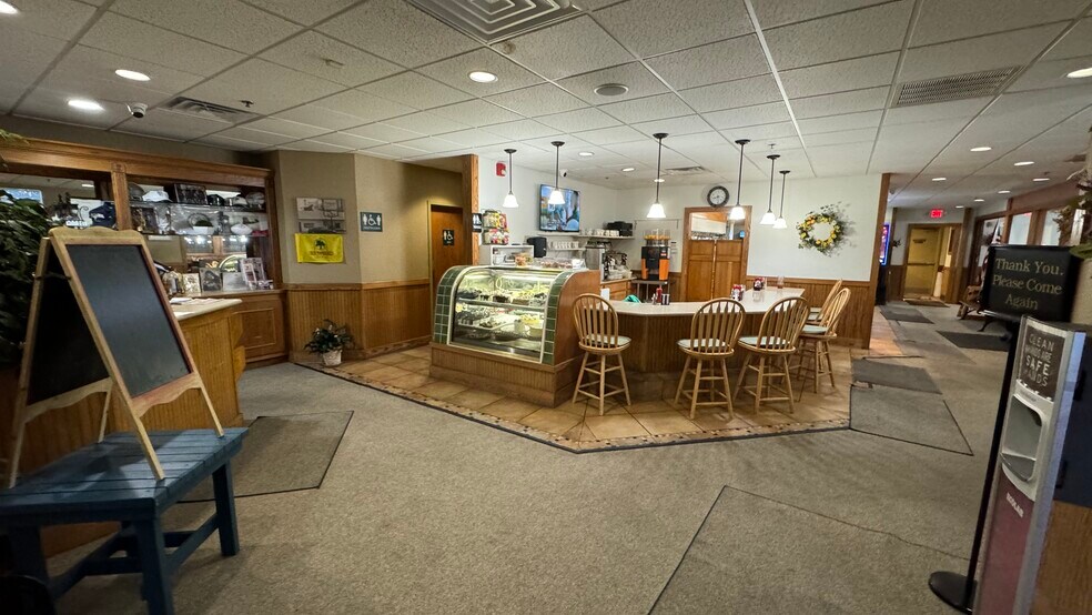 More Photos Of 1015 Club Ave, Bethlehem Unknown For Lease