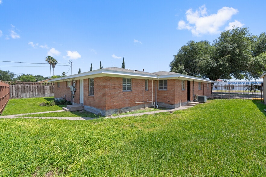 More Photos Of 1612 Pecan Blvd, McAllen Freestanding For Sale