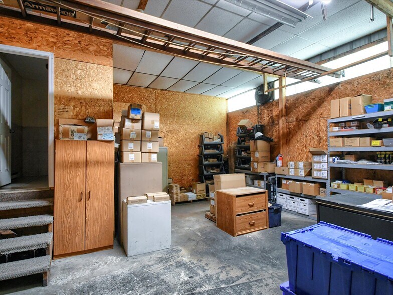 More Photos Of 610 Front St, Catasauqua Warehouse For Sale