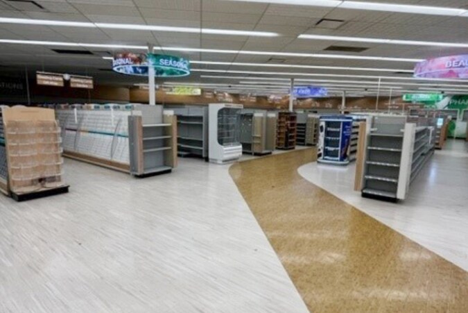 More Photos Of 2701 S Cedar St, Lansing Freestanding For Sale