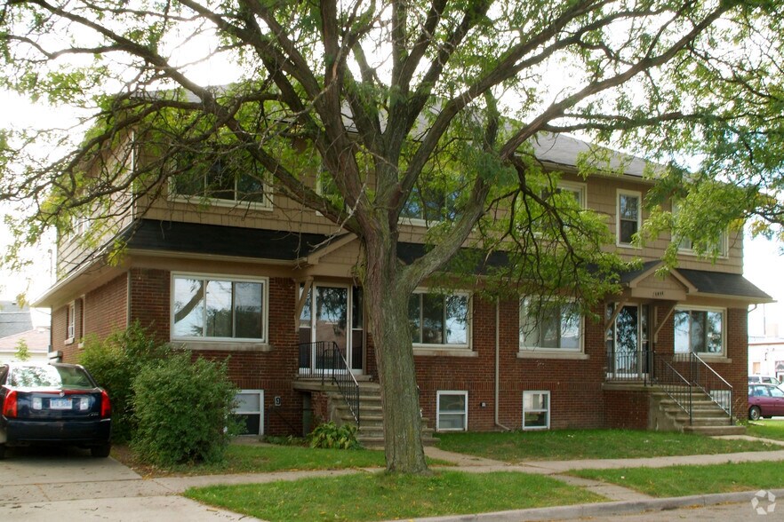 Primary Photo Of 1205 Garfield Ave, Lincoln Park Apartments For Sale