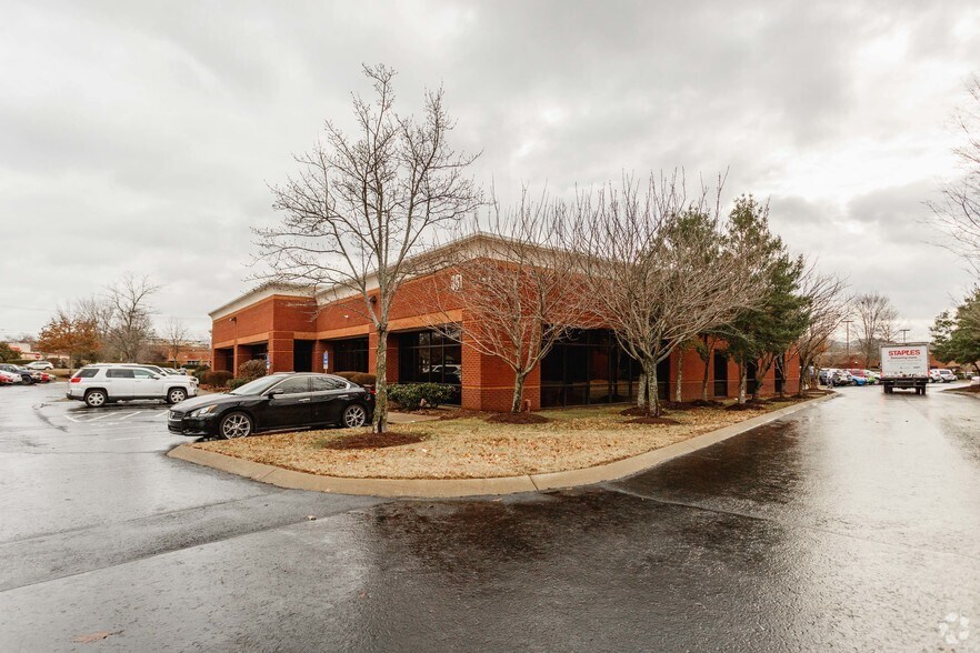 More Photos Of 361 Mallory Station Rd, Franklin Office For Lease