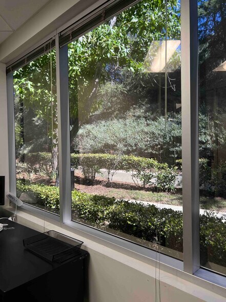 More Photos Of 21700 Copley Dr, Diamond Bar Office For Lease