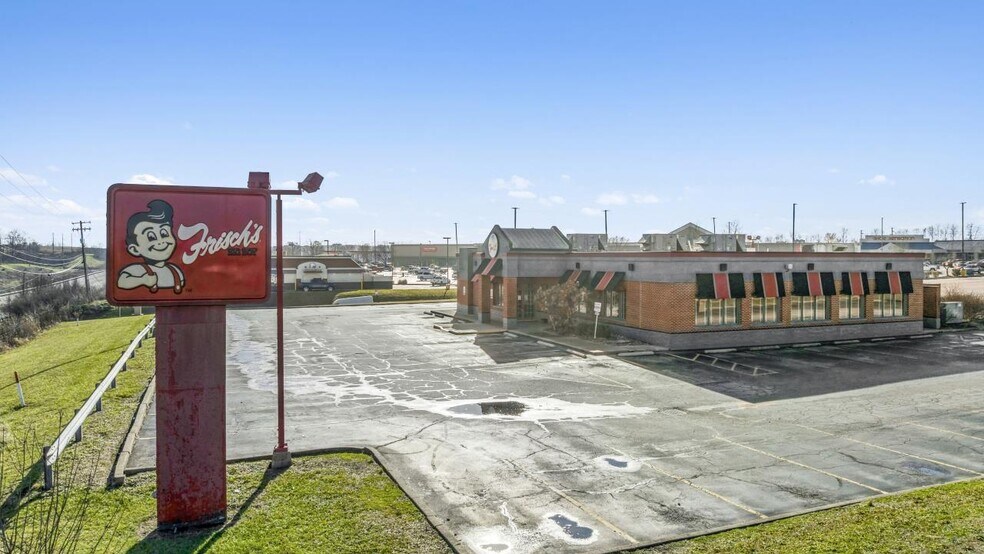 More Photos Of 408 Market Square Dr, Maysville Restaurant For Sale