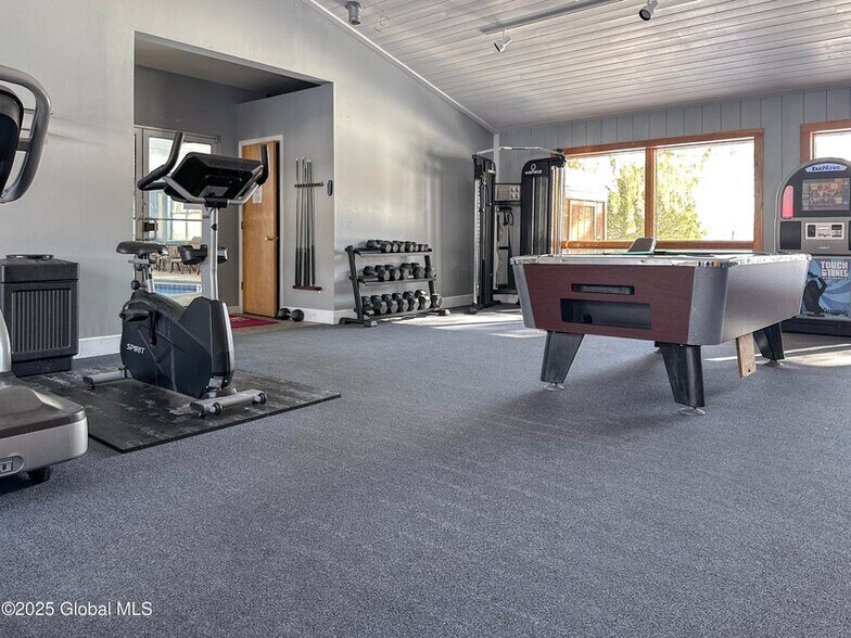 More Photos Of 1545 Us-9, Lake George Hospitality For Sale