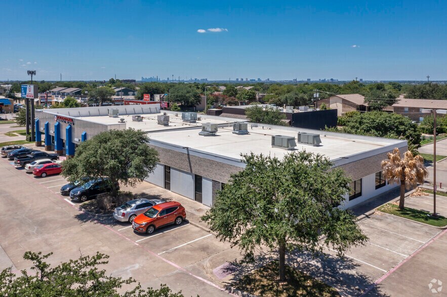 More Photos Of 4555 W Walnut St, Garland Medical For Lease