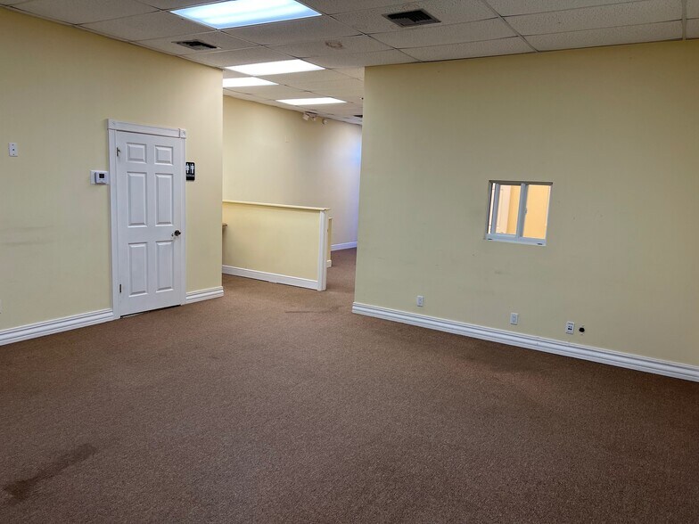 More Photos Of 1530 Cypress Dr, Jupiter Light Manufacturing For Lease
