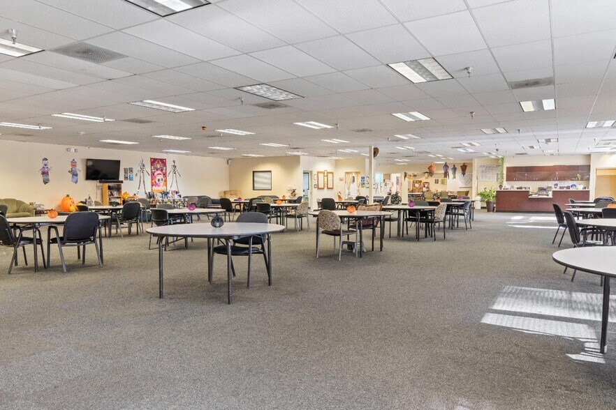 More Photos Of 1052 C St, Fresno Office For Sale